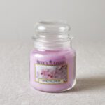 נר Price's Candles – פריחת דובדבן